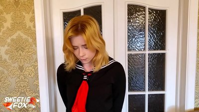 Stiefvader straft schoolmeisje voor slecht schoolwerk - Spanked and Mouthfucked