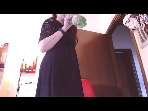 ❤️ Een onderdanige slaaf die houdt van vieze en weelderige slipjes wordt gedwongen te masturberen na het bekijken van deze video! ❤️❌ Just porno at us ❌❤