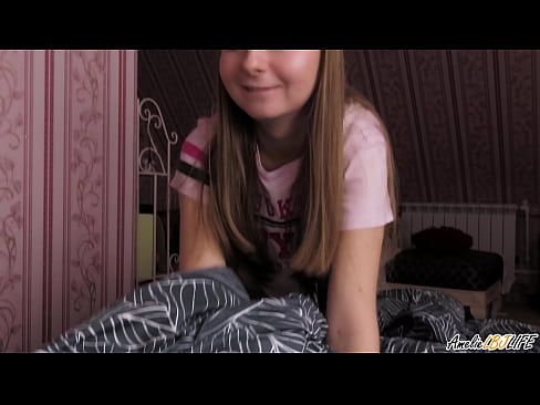 ❤️ Blondie zuigt haar BFF's diep en krijgt Cum in haar mond ❤️❌ Just porno at us ❌❤